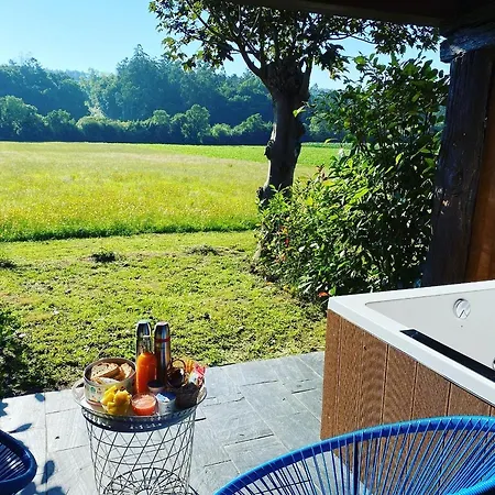 A Carballeira Do Tambre Aparthotel