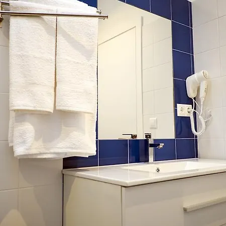 A Carballeira Do Tambre Aparthotel