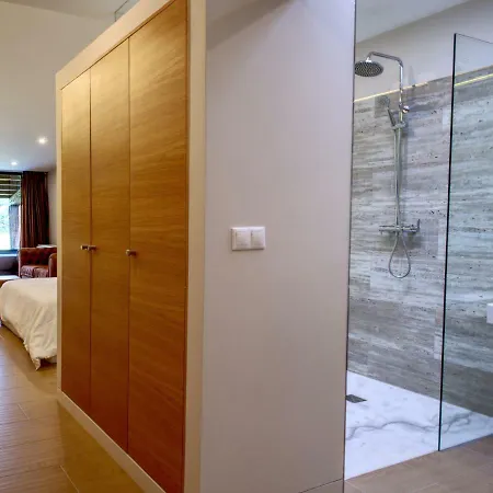 A Carballeira Do Tambre Aparthotel Troitosende