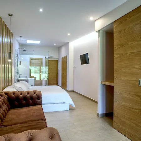 Aparthotel A Carballeira Do Tambre Troitosende